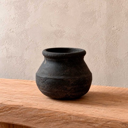 Jarrón decorativo de cerámica negro